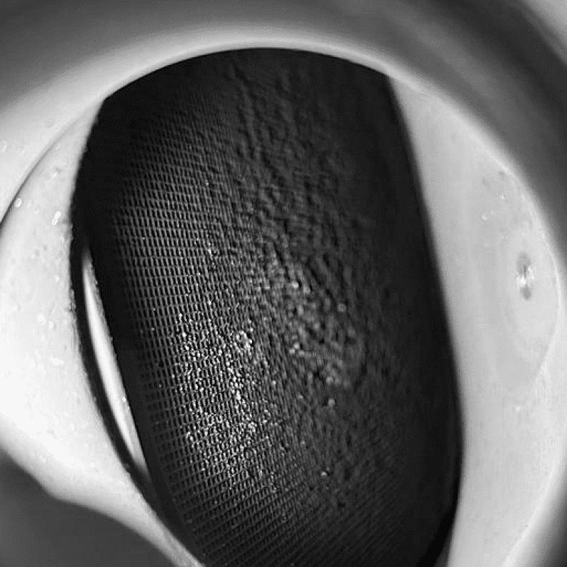 Stark verschmutzter Partikelfilter vor der Reinigung